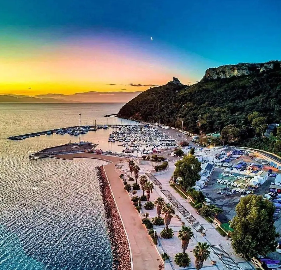 Holidays Apartment Cagliari